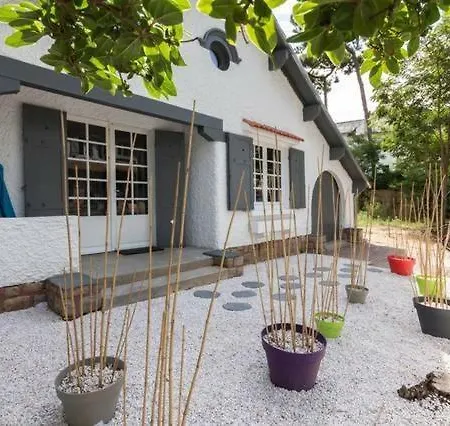 Proche Plage Et Marcher-calme-jardin-confort-convivialite Ferienhaus